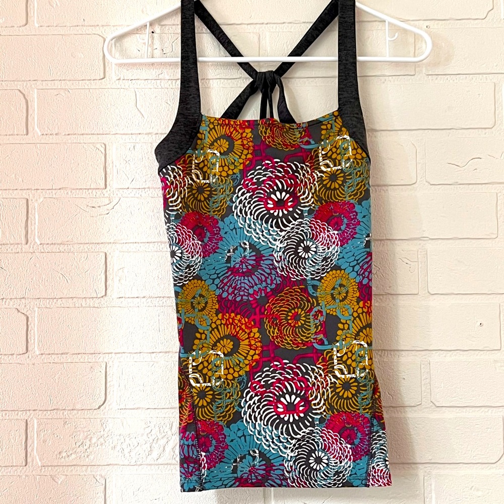 Soybu tank top Size S
